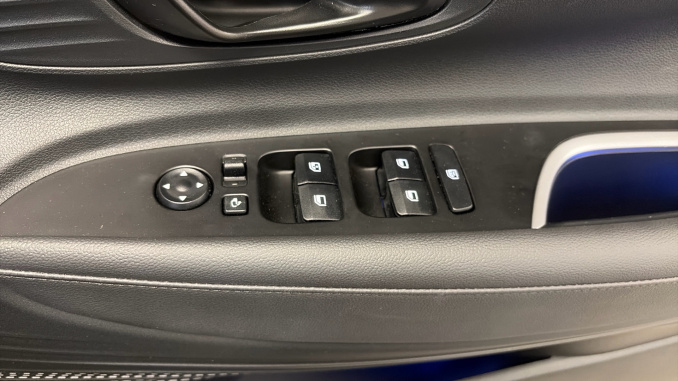 Hyundai BAYON 1.0 TGDi [90] Black Line 5dr Petrol Hatchback - Image 31